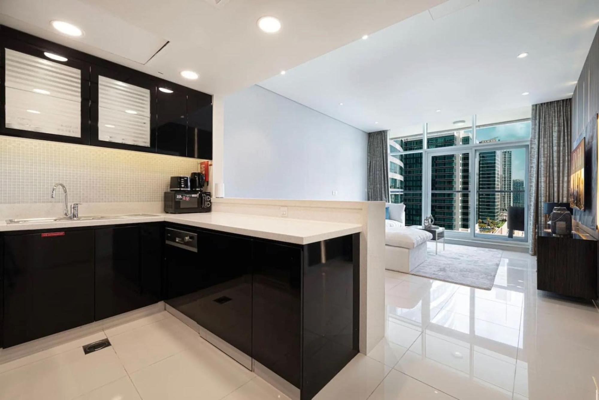 Bay's Edge, Luxury Canal View 2br In Business Bay