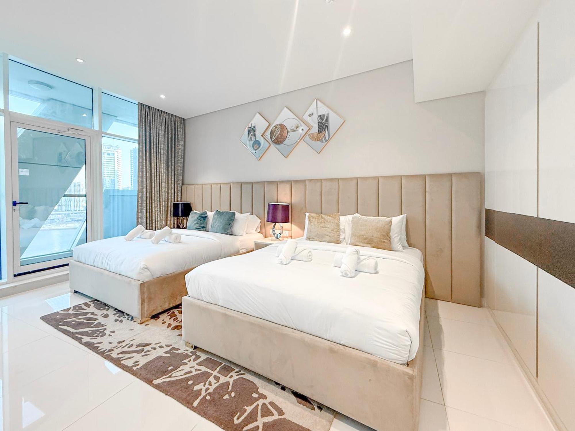 Bay's Edge, Luxury Canal View 2br In Business Bay Dubai